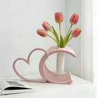 2pcs Heart Shaped Hollow Vase - Hollow Heart Design Plastic Vase Suitable for Small Bouquets, Roses, Tulips, Tabletop Centerpiece for Decor, Wedding,, for Table Centerpiece, Hollow Vase for Floral Arrangements